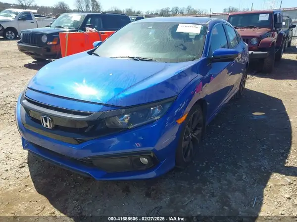2HGFC2F8XKH577032 2019 HONDA CIVIC - Image 2