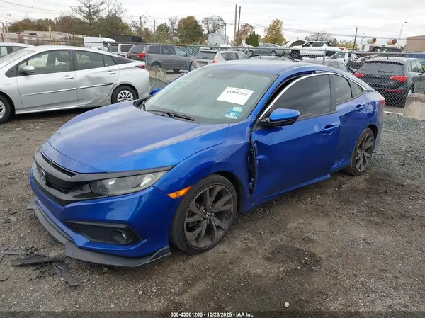 2HGFC2F8XKH578777 2019 HONDA CIVIC - Image 2