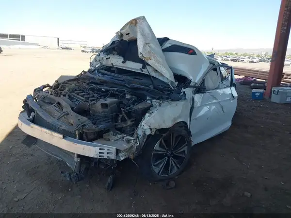 2HGFC3A31JH352188 2018 HONDA CIVIC - Image 2