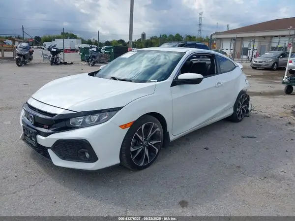 2HGFC3A52JH751063 2018 HONDA CIVIC - Image 2