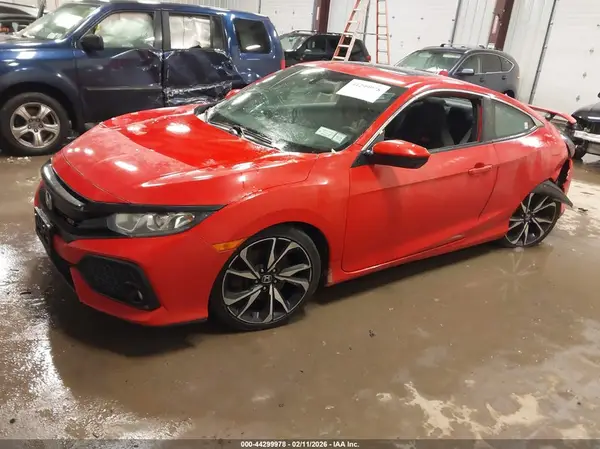 2HGFC3A56KH752234 2019 HONDA CIVIC - Image 2