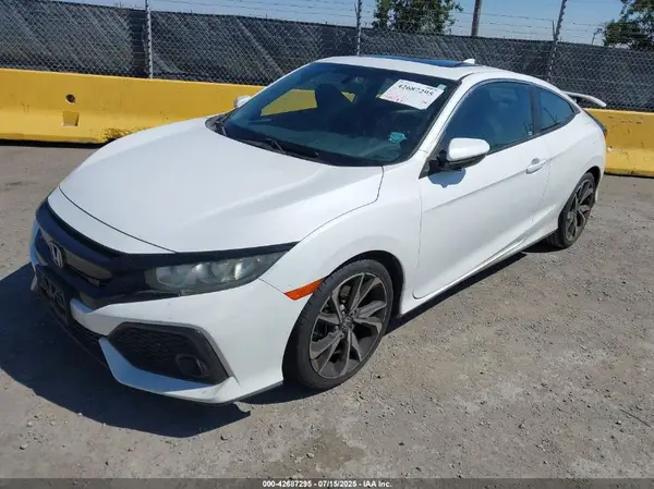 2HGFC3A58JH750032 2018 HONDA CIVIC - Image 2