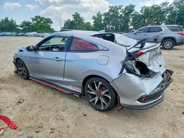 2HGFC3A58JH755103 2018 HONDA CIVIC - Image 2
