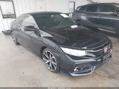 2HGFC3A58JH755781 2018 HONDA CIVIC