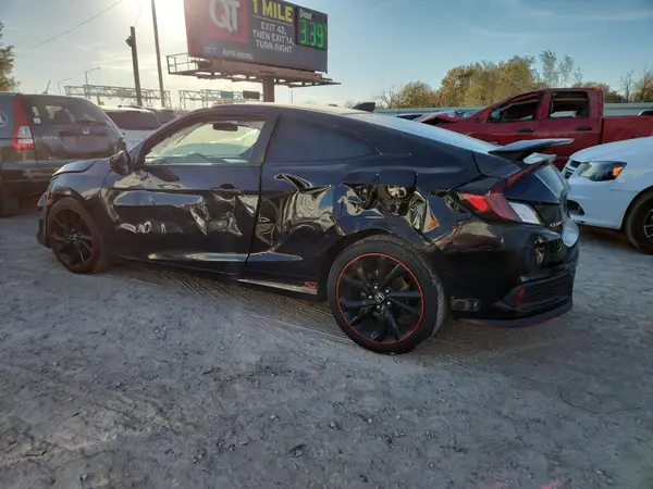 2HGFC3A59JH757782 2018 HONDA CIVIC - Image 2