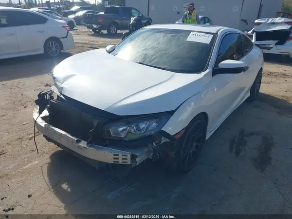 2HGFC3A5XJH750226 2018 HONDA CIVIC - Image 2
