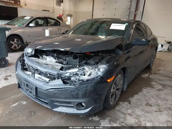2HGFC3B30JH357431 2018 HONDA CIVIC - Image 2