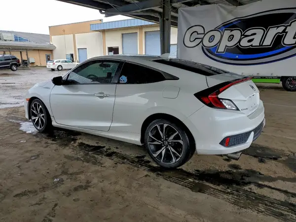 2HGFC3B32JH351565 2018 HONDA CIVIC - Image 2