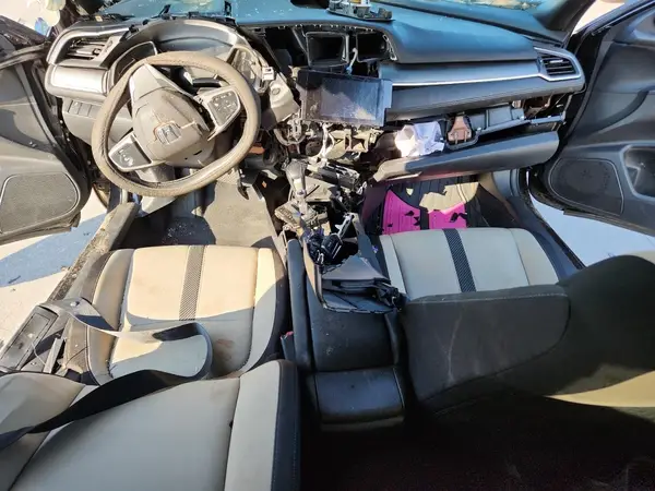 2HGFC3B34JH357089 2018 HONDA CIVIC - Image 8