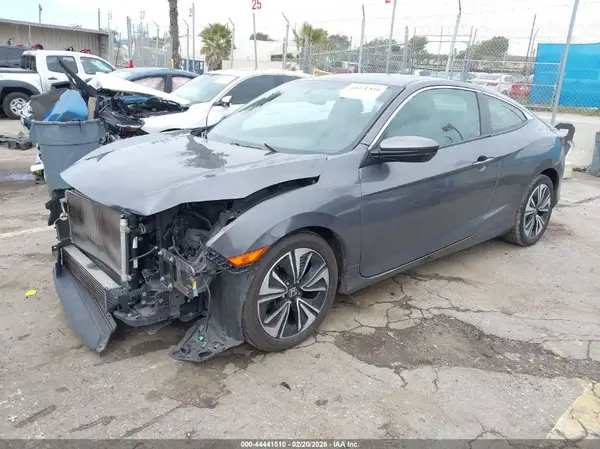 2HGFC3B35HH358391 2017 HONDA CIVIC - Image 2
