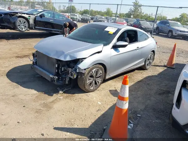 2HGFC3B36HH356083 2017 HONDA CIVIC - Image 2