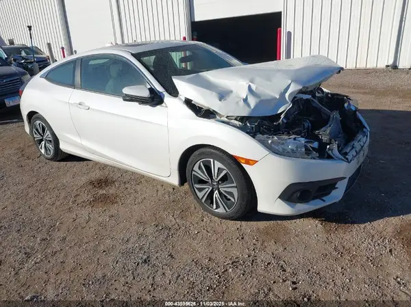 2HGFC3B36JH352900 2018 HONDA CIVIC - Image 1