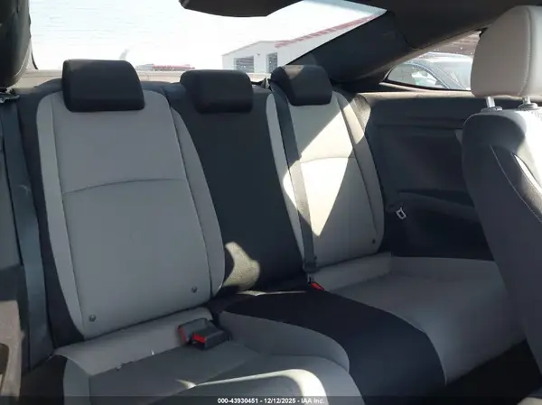 2HGFC3B38JH352266 2018 HONDA CIVIC - Image 8
