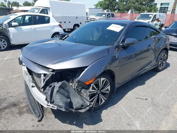 2HGFC3B38JH355796 2018 HONDA CIVIC - Image 2
