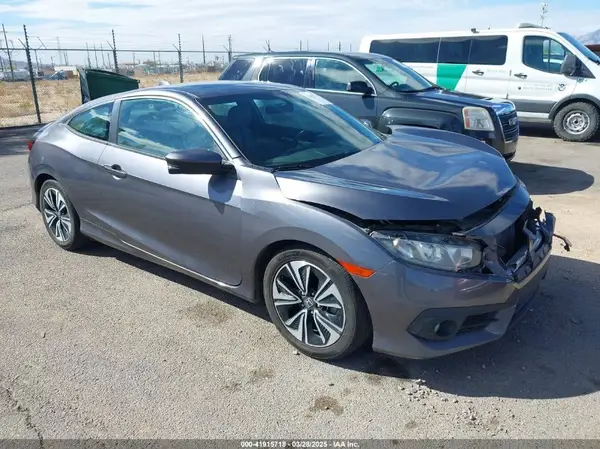 2HGFC3B38JH357368 2018 HONDA CIVIC - Image 1