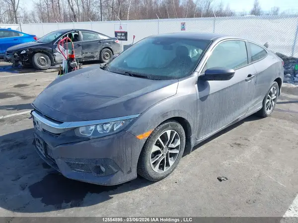 2HGFC3B42JH451173 2018 HONDA CIVIC - Image 2