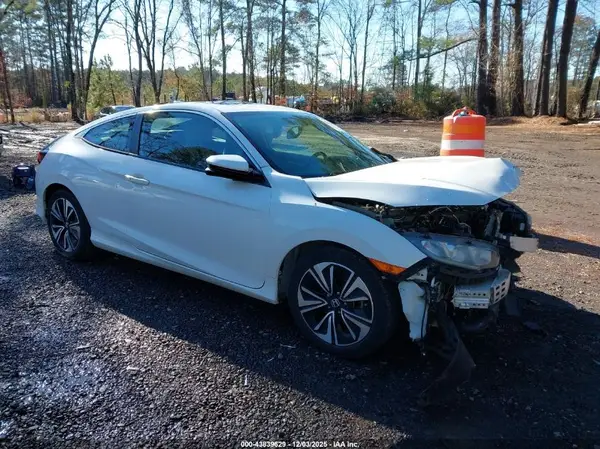 2HGFC3B70JH352426 2018 HONDA CIVIC - Image 1