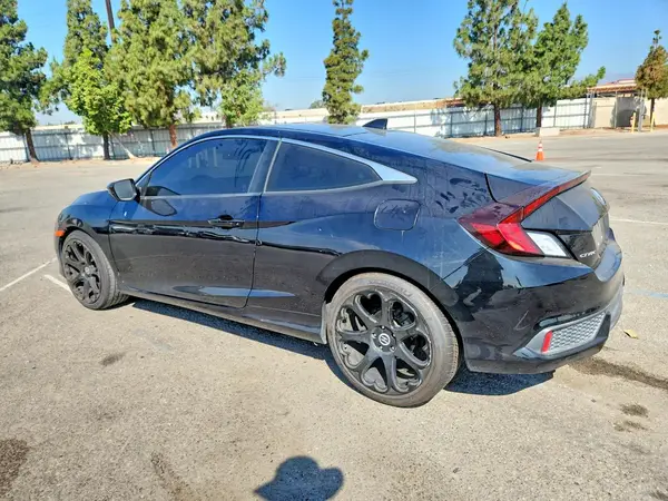 2HGFC3B72JH357854 2018 HONDA CIVIC - Image 2
