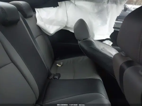 2HGFC3B77JH355582 2018 HONDA CIVIC - Image 8
