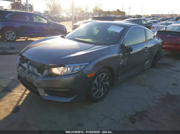 2HGFC4A57JH304153 2018 HONDA CIVIC - Image 2