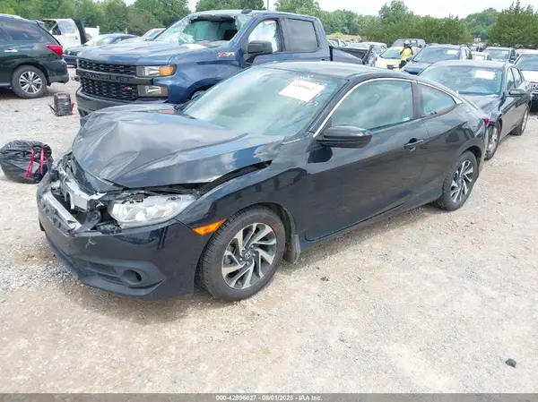 2HGFC4A57JH304329 2018 HONDA CIVIC - Image 2