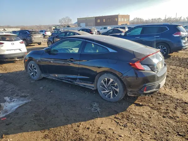 2HGFC4A57JH305786 2018 HONDA CIVIC - Image 2