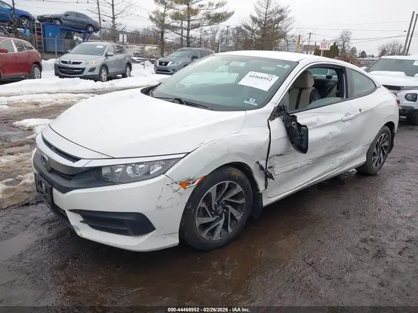 2HGFC4A58JH308325 2018 HONDA CIVIC - Image 2