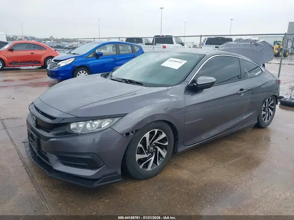 2HGFC4A5XHH303668 2017 HONDA CIVIC - Image 2