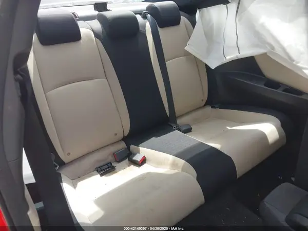 2HGFC4B00GH300246 2016 HONDA CIVIC - Image 8