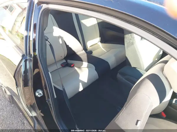 2HGFC4B00GH308752 2016 HONDA CIVIC - Image 8