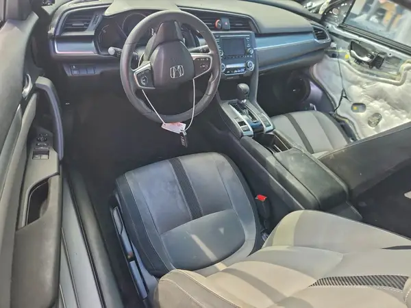 2HGFC4B00HH302922 2017 HONDA CIVIC - Image 8
