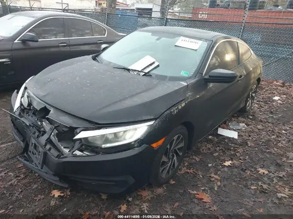 2HGFC4B00HH305691 2017 HONDA CIVIC - Image 2