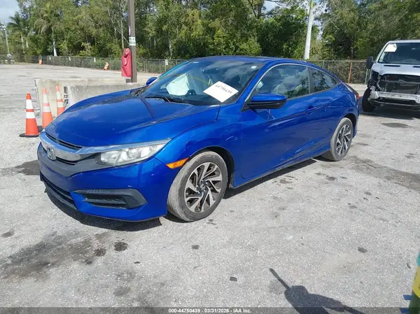 2HGFC4B00JH302389 2018 HONDA CIVIC - Image 2