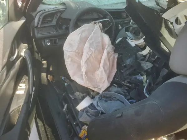 2HGFC4B02JH304466 2018 HONDA CIVIC - Image 8