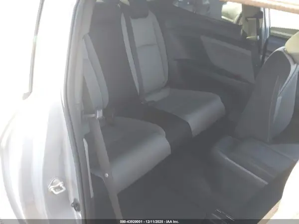 2HGFC4B04HH300946 2017 HONDA CIVIC - Image 8