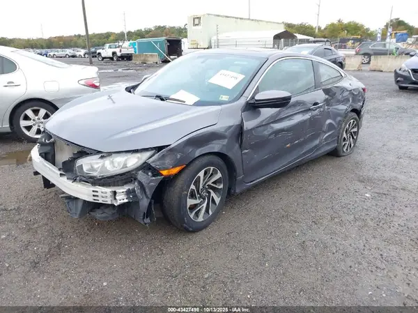 2HGFC4B04JH303075 2018 HONDA CIVIC - Image 2