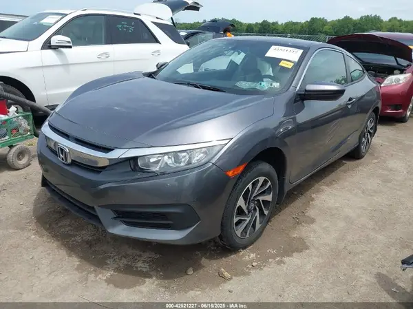 2HGFC4B05JH307412 2018 HONDA CIVIC - Image 2