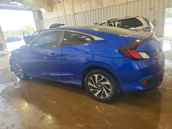2HGFC4B06JH308715 2018 HONDA CIVIC - Image 2