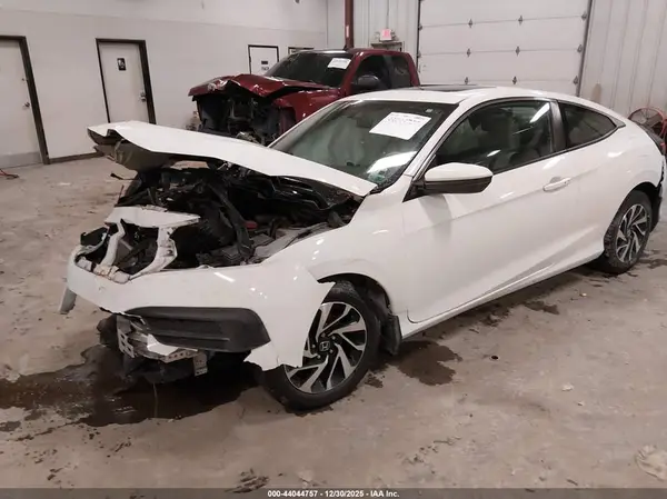 2HGFC4B07JH302664 2018 HONDA CIVIC - Image 2