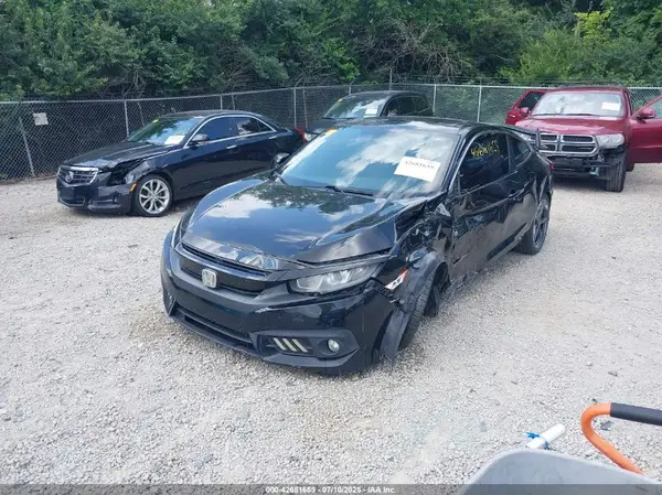 2HGFC4B07JH305855 2018 HONDA CIVIC - Image 2