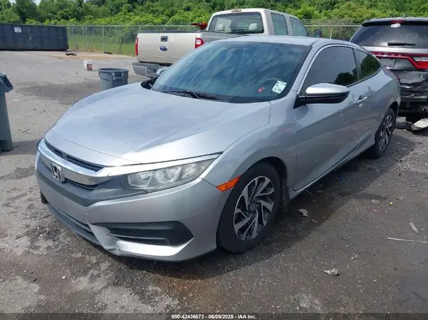 2HGFC4B09JH303301 2018 HONDA CIVIC - Image 2