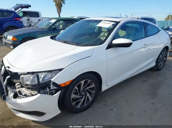 2HGFC4B09JH303587 2018 HONDA CIVIC - Image 2