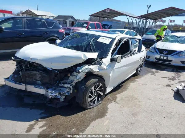 2HGFC4B0XGH303235 2016 HONDA CIVIC - Image 2