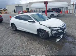 2HGFC4B0XHH302426 2017 HONDA CIVIC