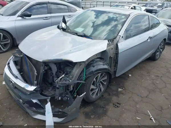 2HGFC4B0XHH305973 2017 HONDA CIVIC - Image 2
