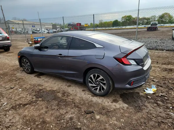 2HGFC4B0XJH300777 2018 HONDA CIVIC - Image 2