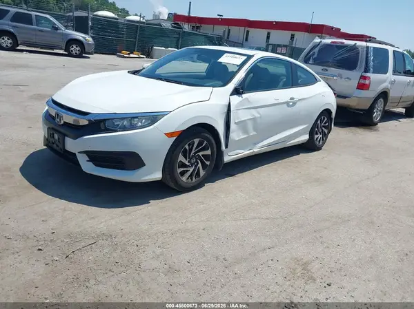2HGFC4B0XJH303565 2018 HONDA CIVIC - Image 2