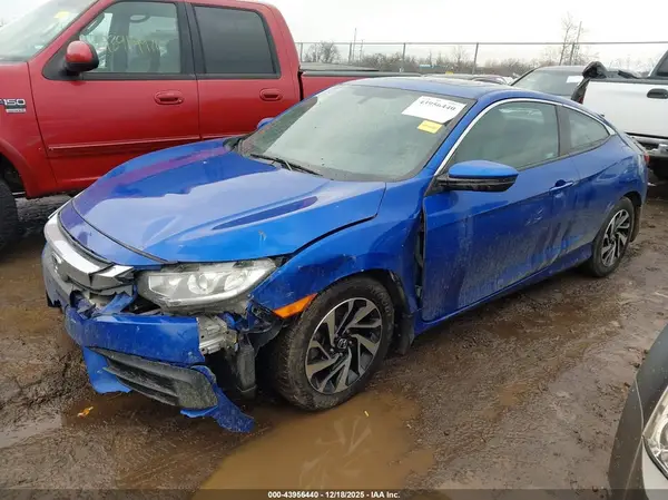 2HGFC4B0XJH306112 2018 HONDA CIVIC - Image 2