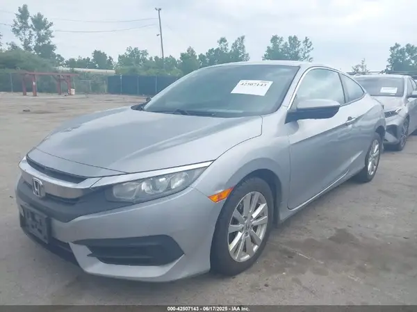 2HGFC4B50HH300972 2017 HONDA CIVIC - Image 2