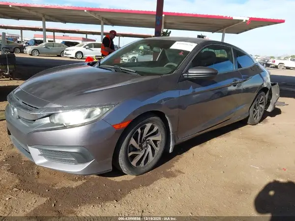 2HGFC4B50JH302422 2018 HONDA CIVIC - Image 2